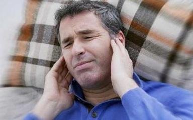 男性耳鸣什么原因引起的？